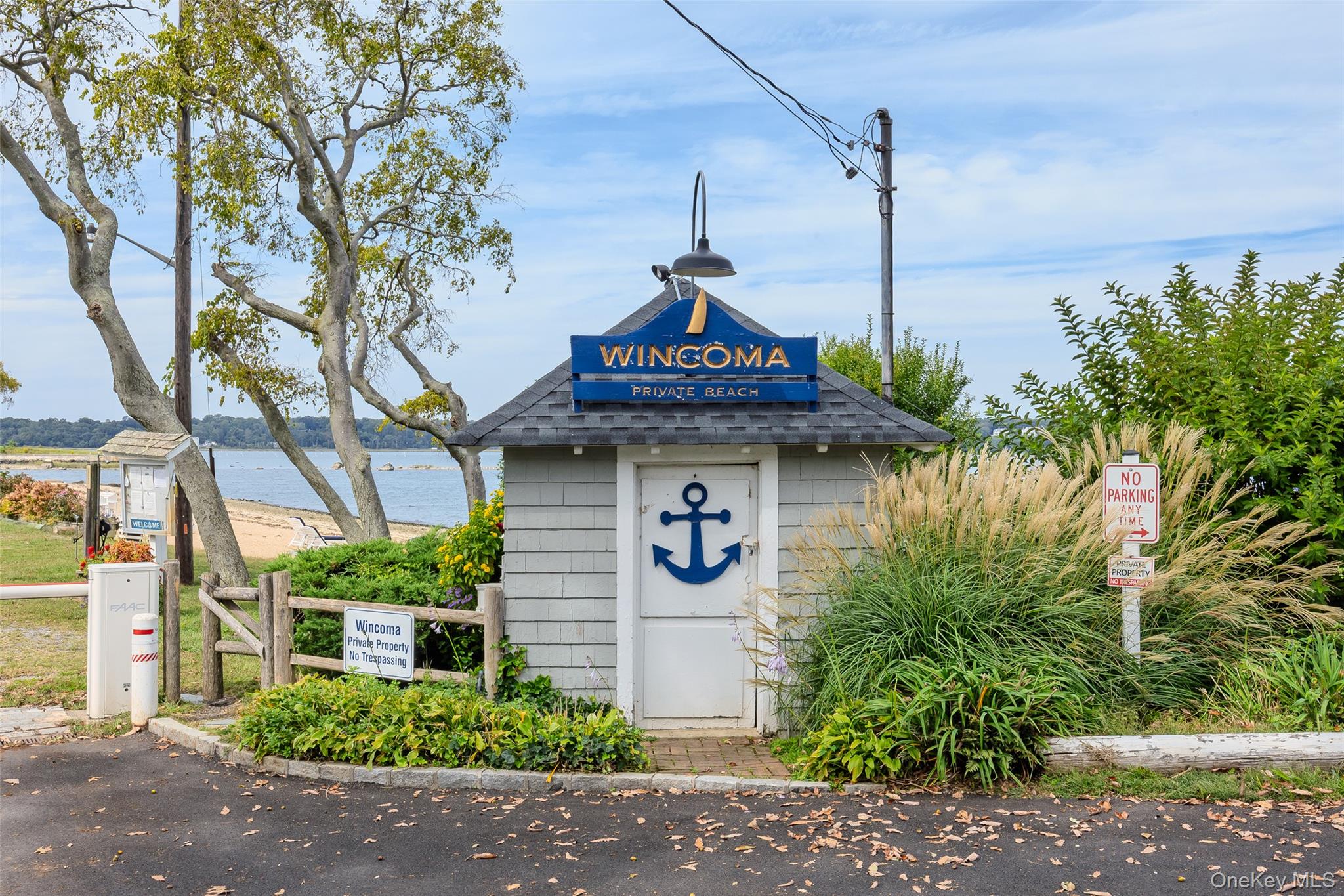 336 Bay Avenue, Huntington Bay, NY 11743