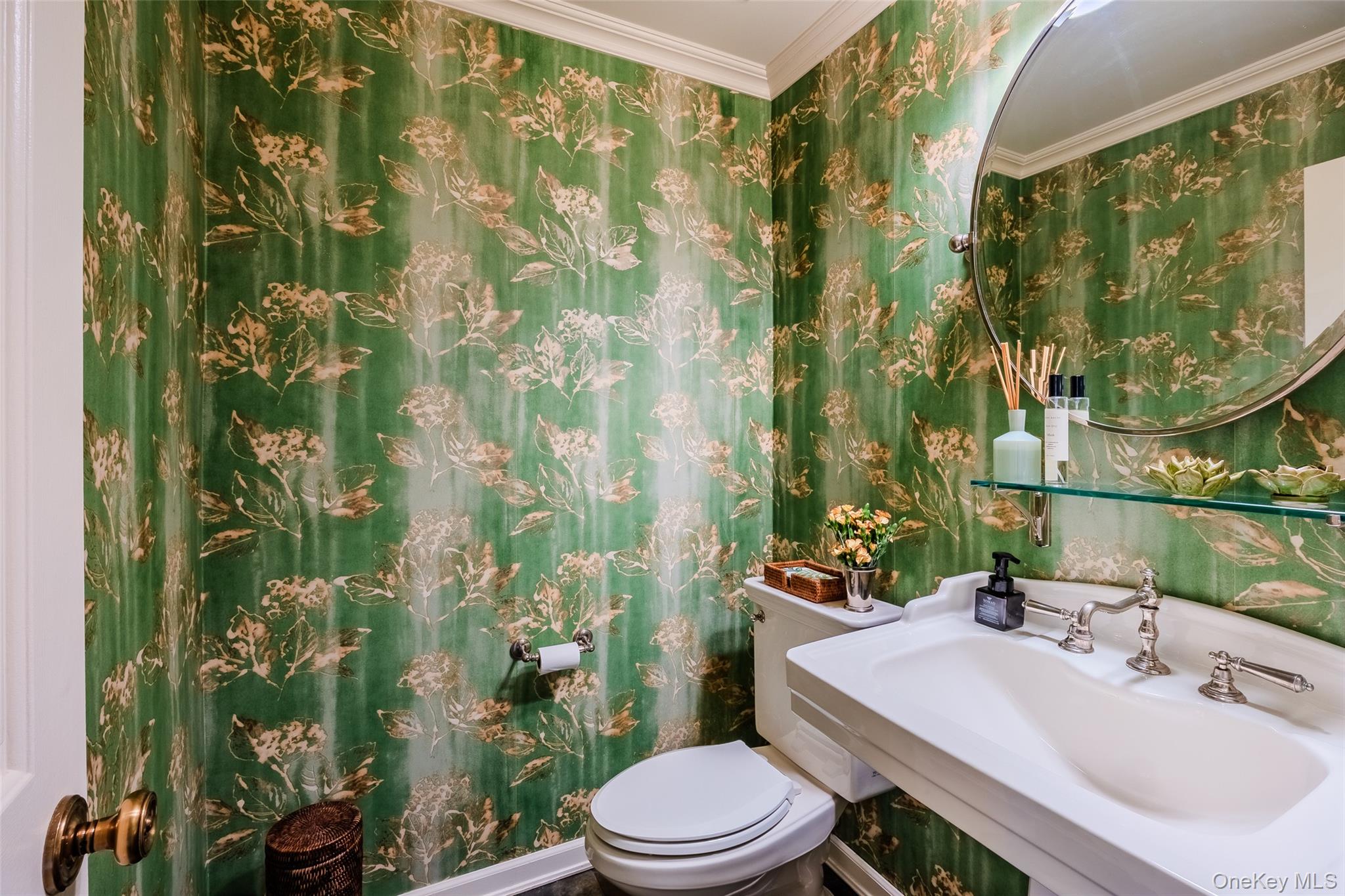 336 Bay Avenue, Huntington Bay, NY 11743