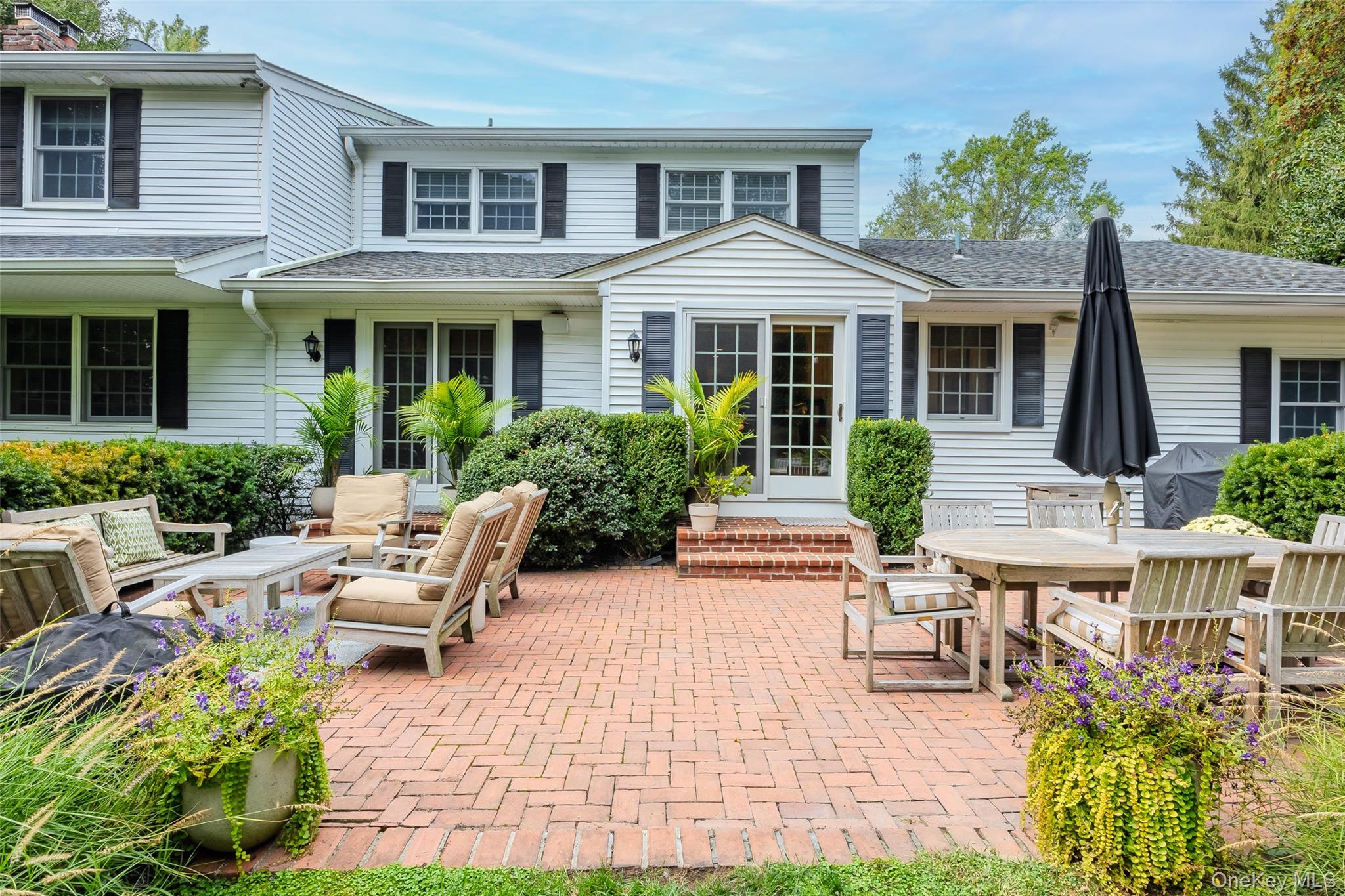 336 Bay Avenue, Huntington Bay, NY 11743