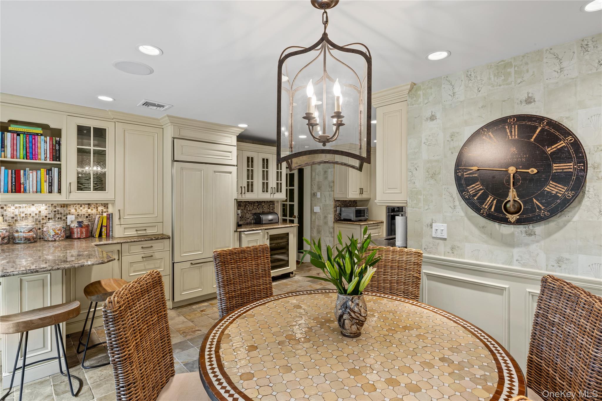 336 Bay Avenue, Huntington Bay, NY 11743