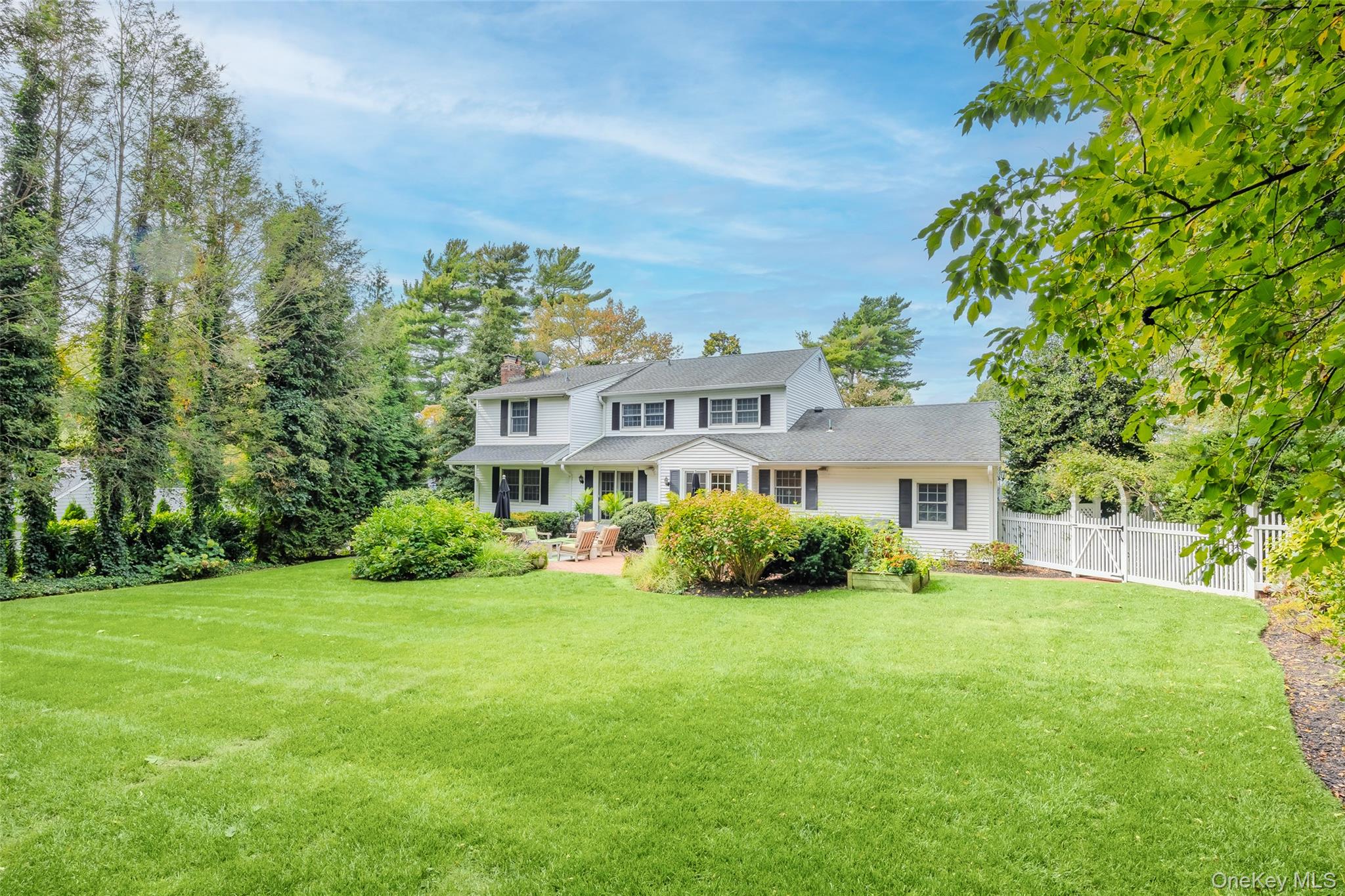 336 Bay Avenue, Huntington Bay, NY 11743