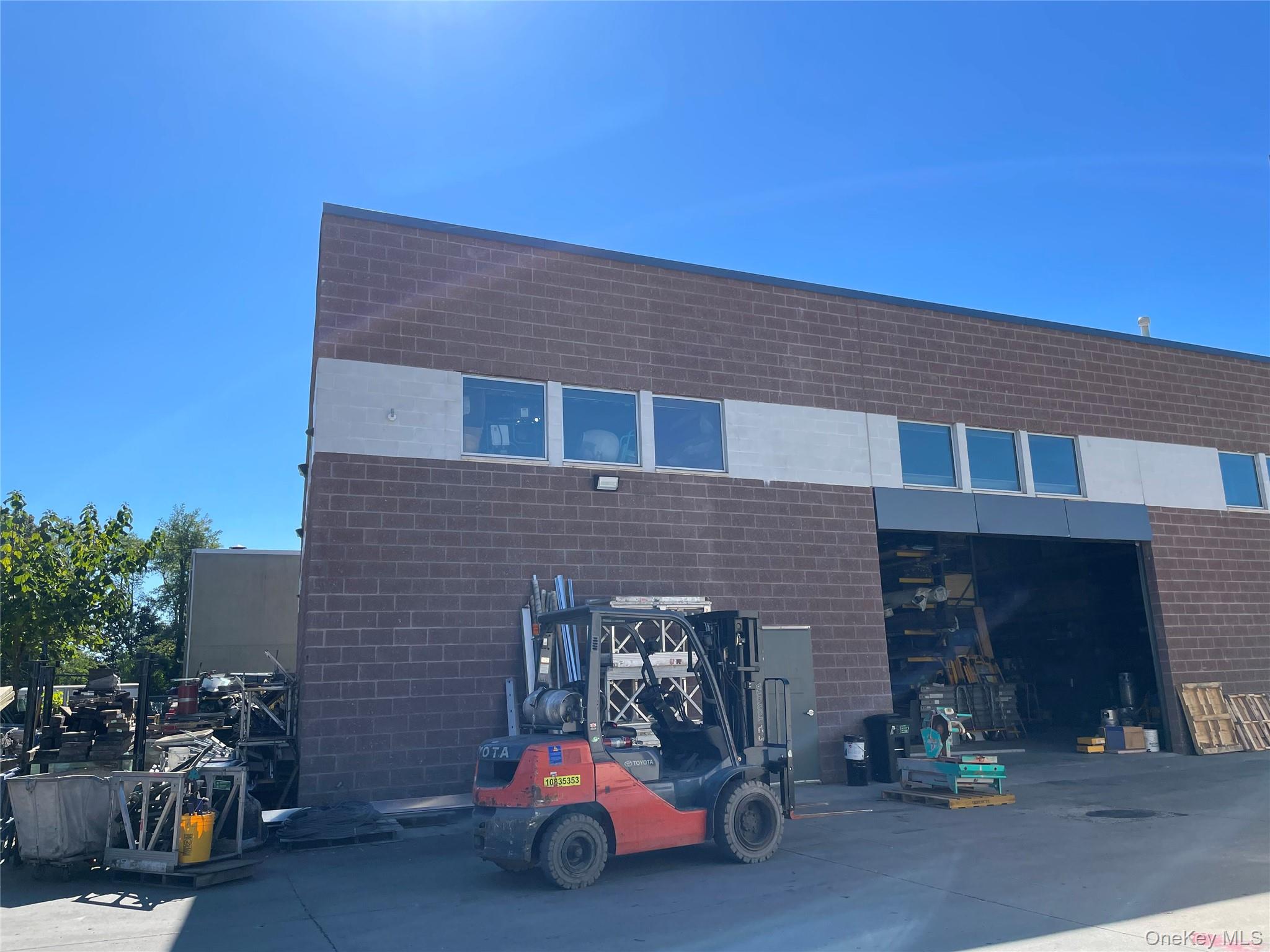 21 Deforest Street, Amityville, NY 11701