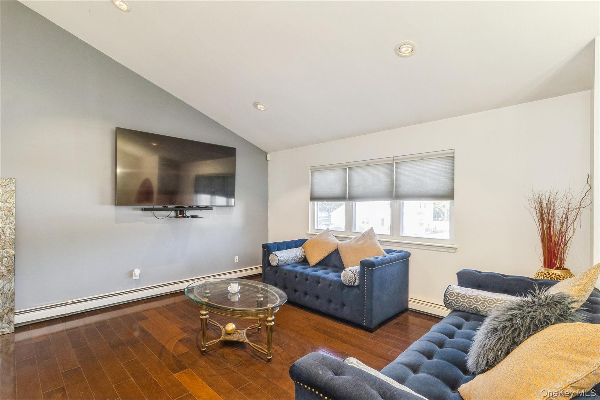 4 Monarch Avenue, Selden, NY 11784