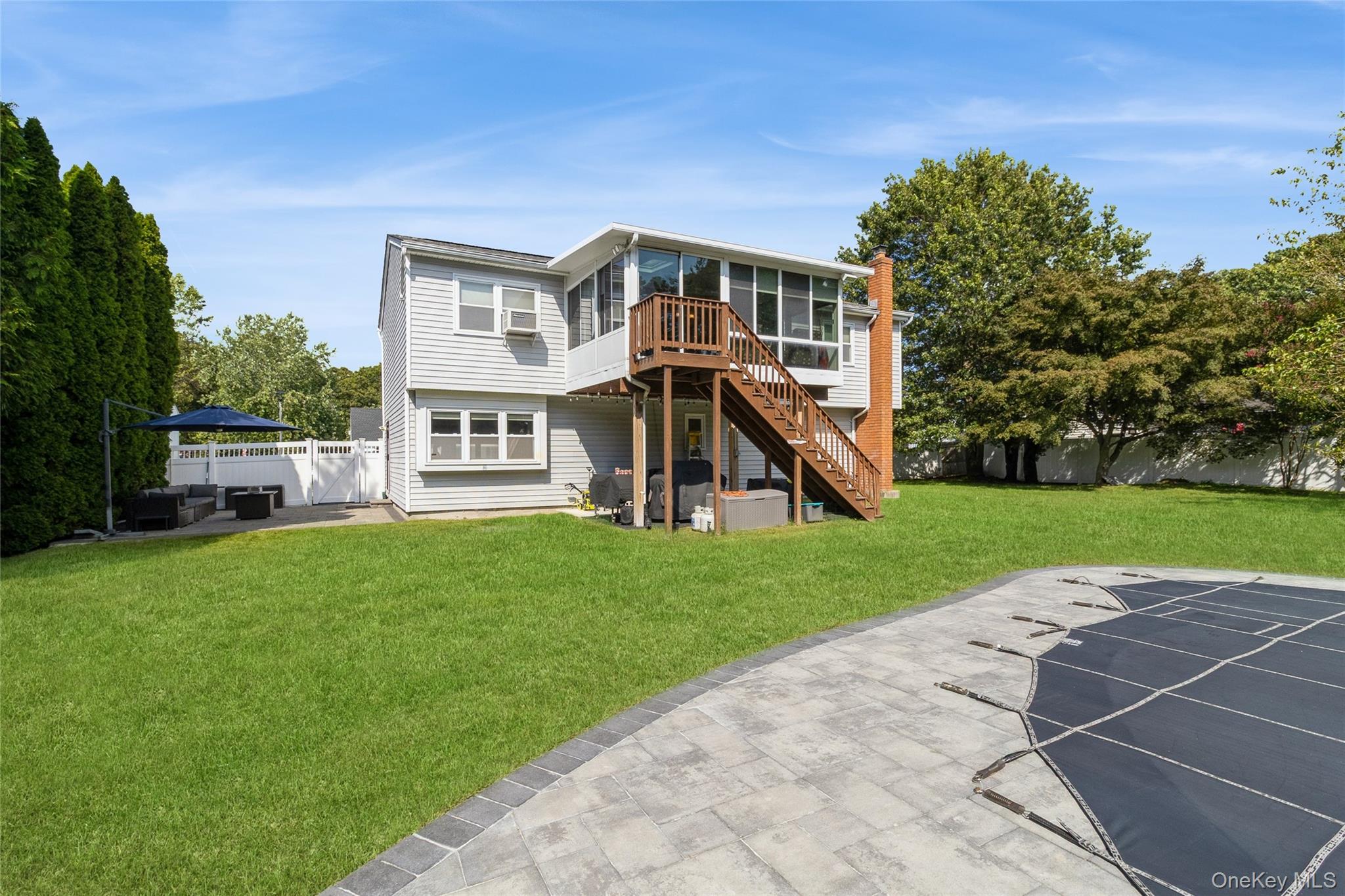 4 Monarch Avenue, Selden, NY 11784