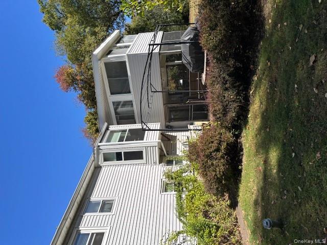 8 Rayland Road, Newburgh, NY 12550