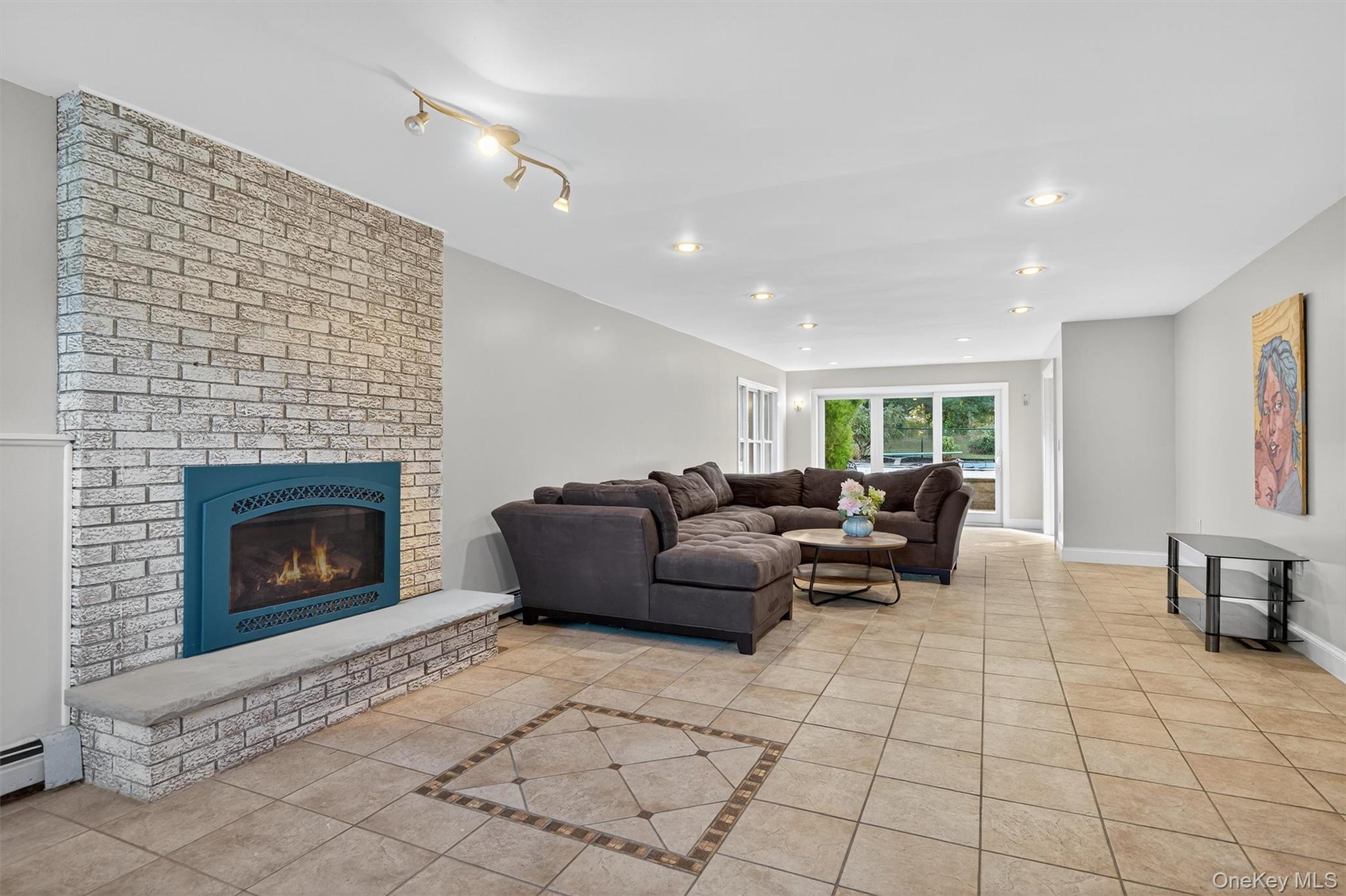 6 Bradner Drive, Warwick, NY 10990