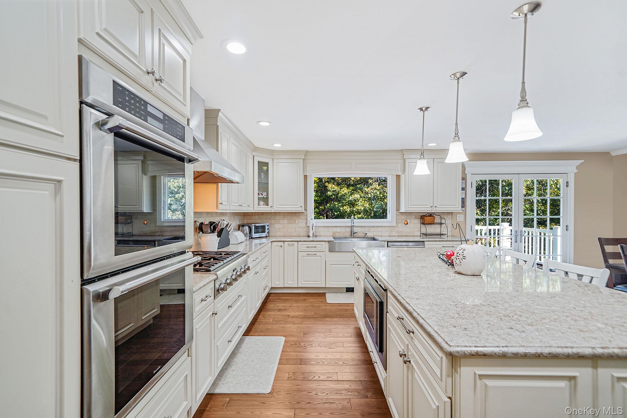 5 Hermart Lane, Ronkonkoma, NY 11779