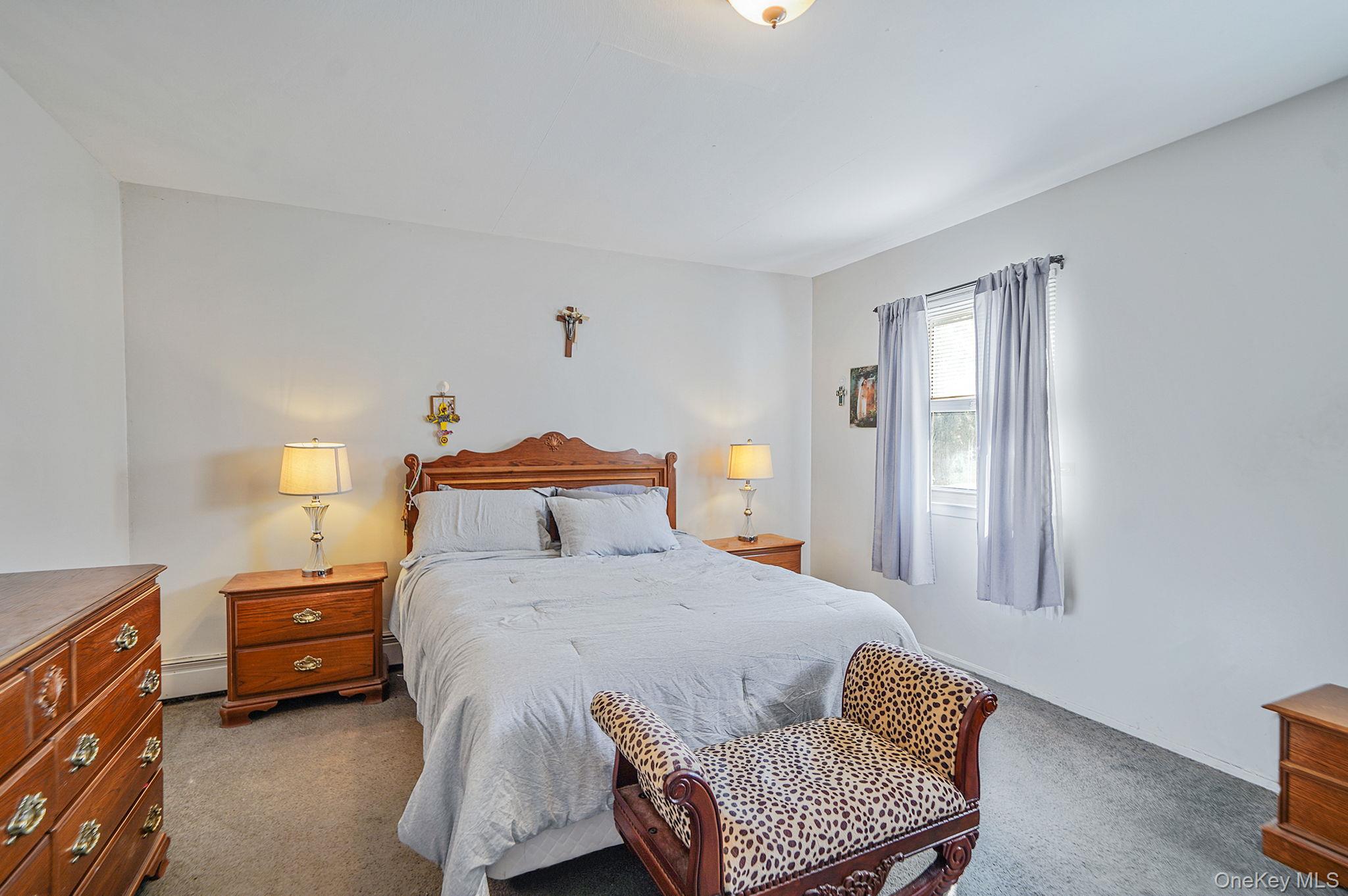 5 Hermart Lane, Ronkonkoma, NY 11779