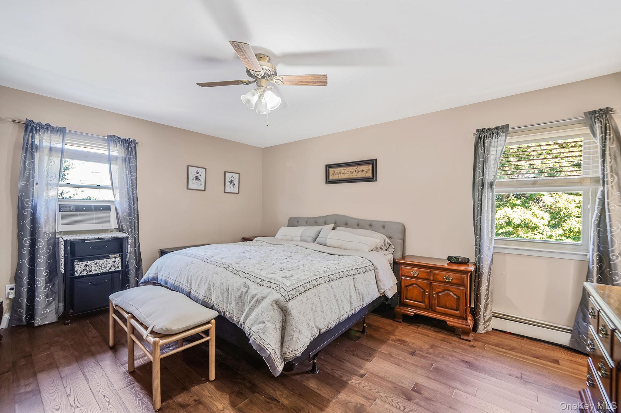 5 Hermart Lane, Ronkonkoma, NY 11779