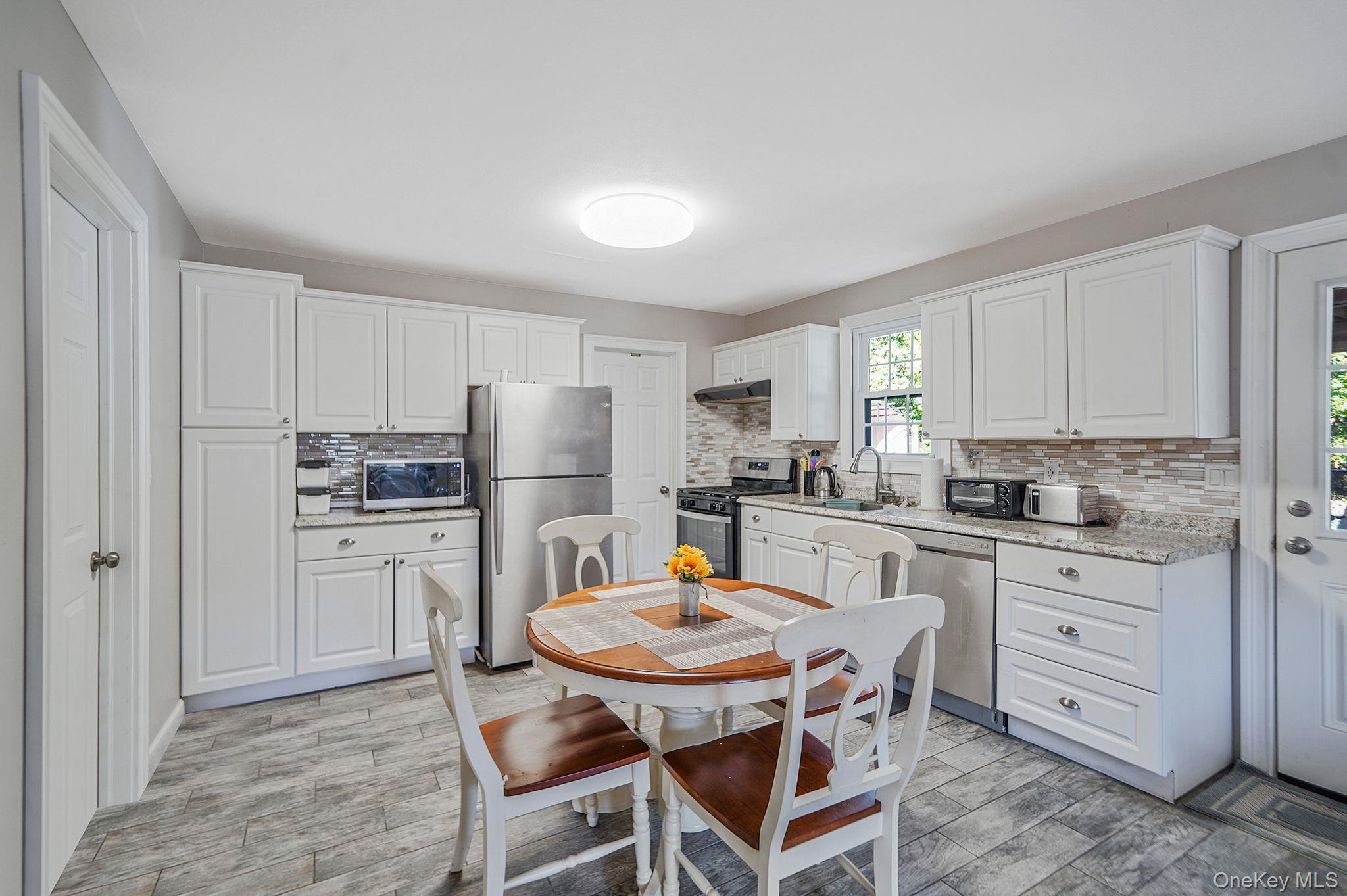 5 Hermart Lane, Ronkonkoma, NY 11779