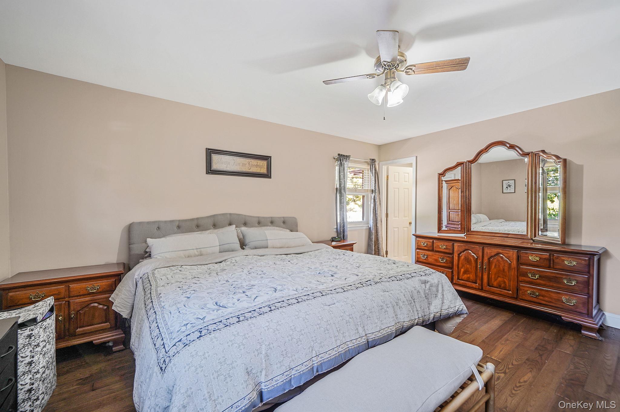 5 Hermart Lane, Ronkonkoma, NY 11779