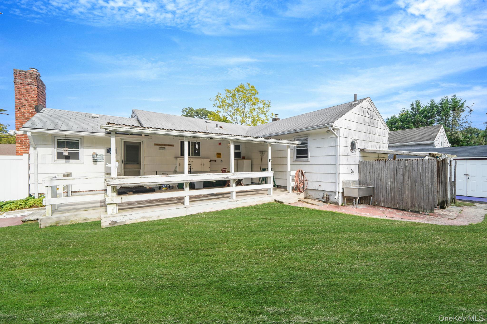 77 Lodge Avenue, Huntington Station, NY 11746