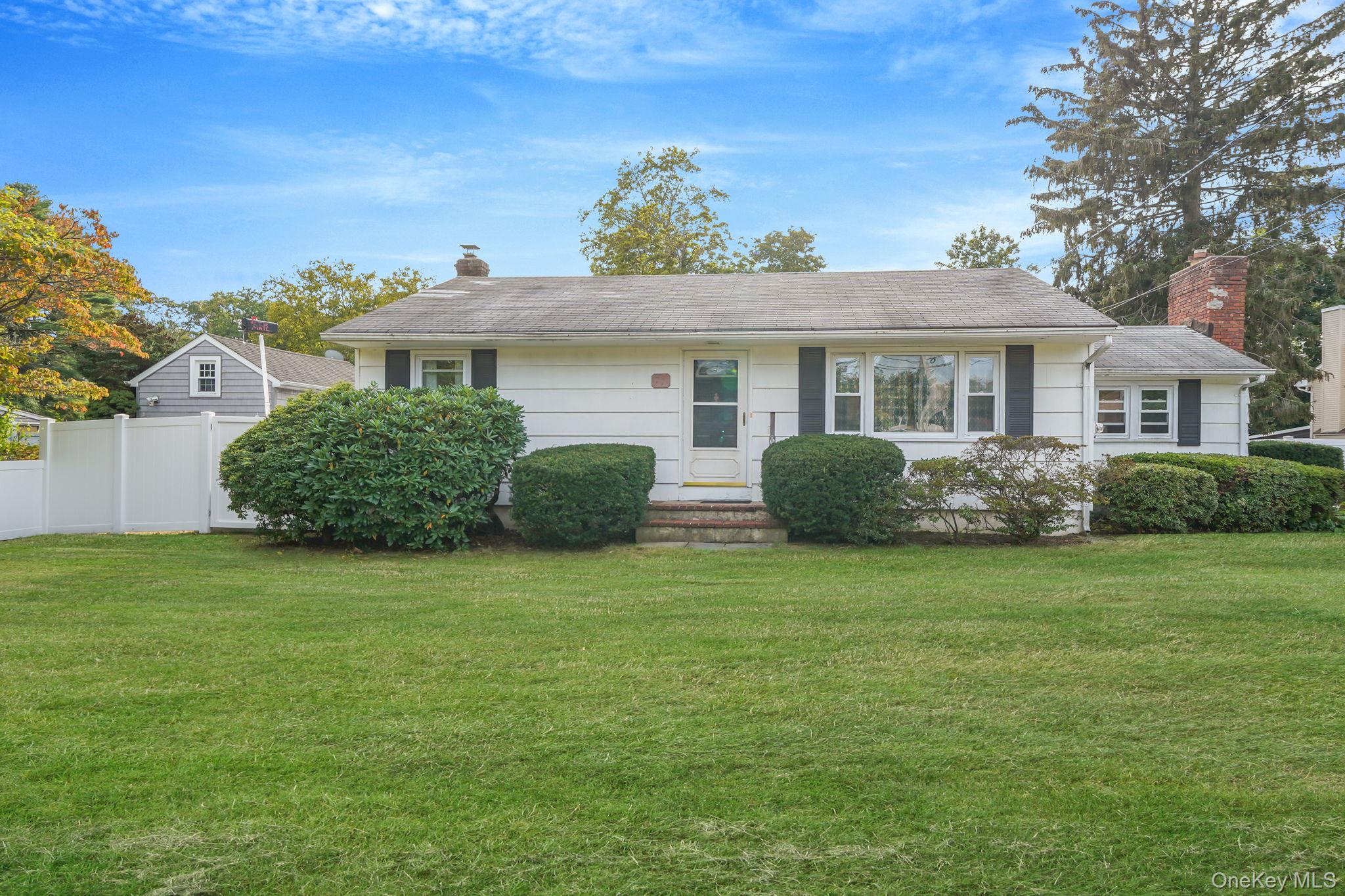 77 Lodge Avenue, Huntington Station, NY 11746