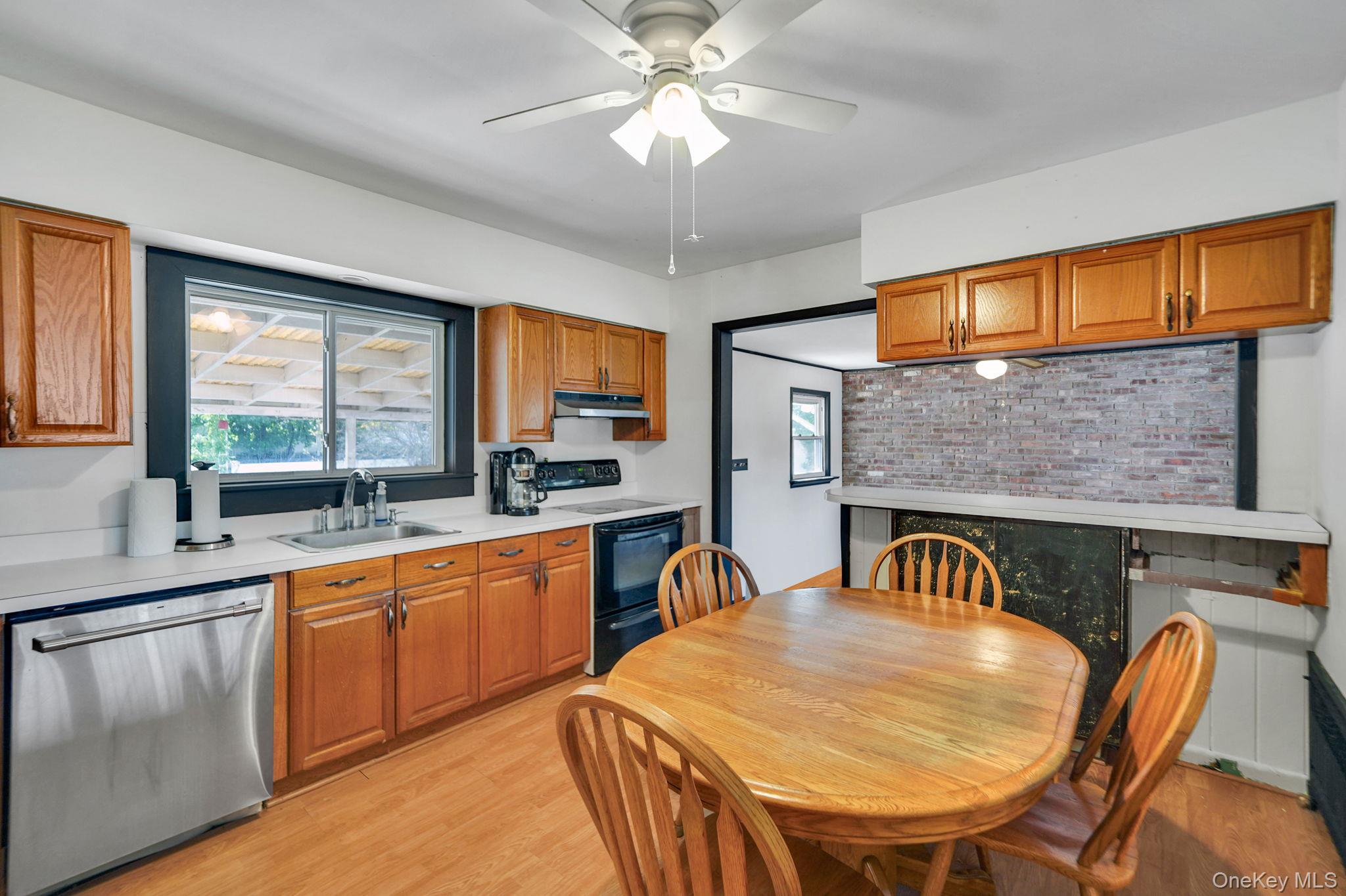 77 Lodge Avenue, Huntington Station, NY 11746