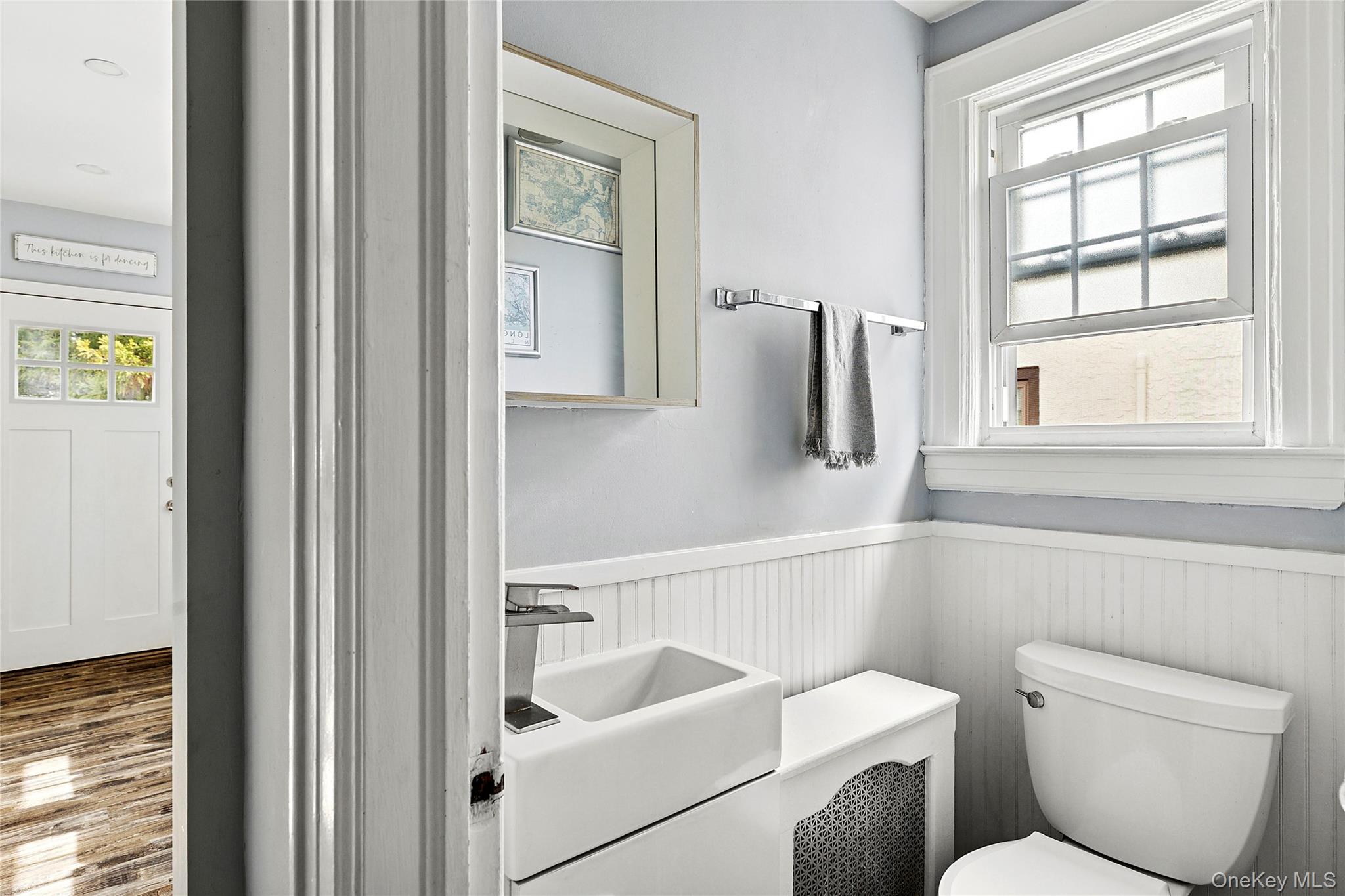 142 Rocklyn Avenue, Lynbrook, NY 11563