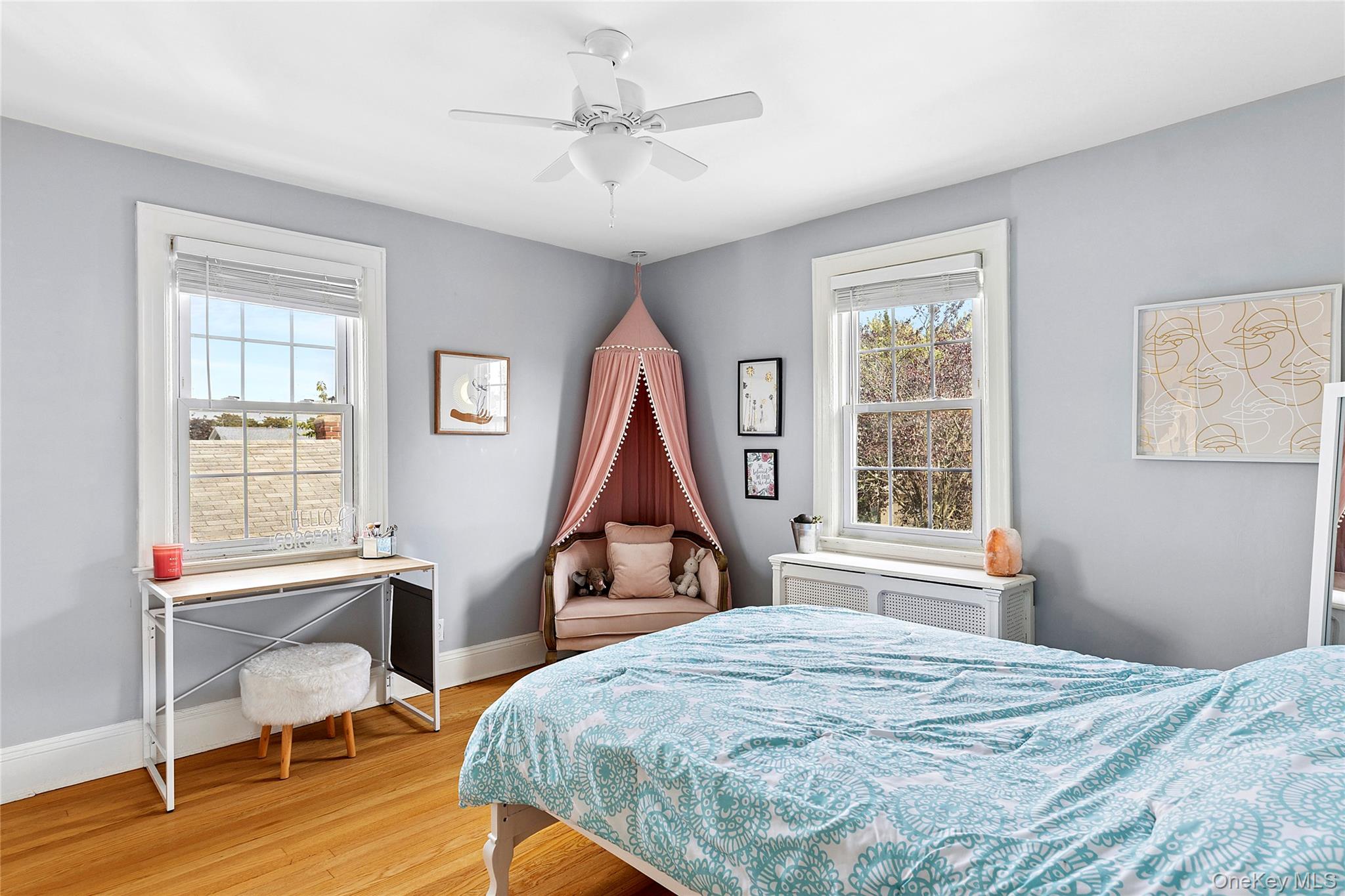 142 Rocklyn Avenue, Lynbrook, NY 11563