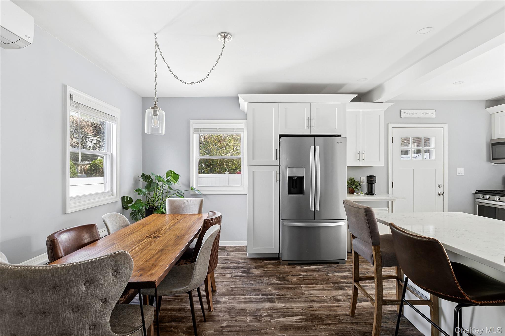 142 Rocklyn Avenue, Lynbrook, NY 11563