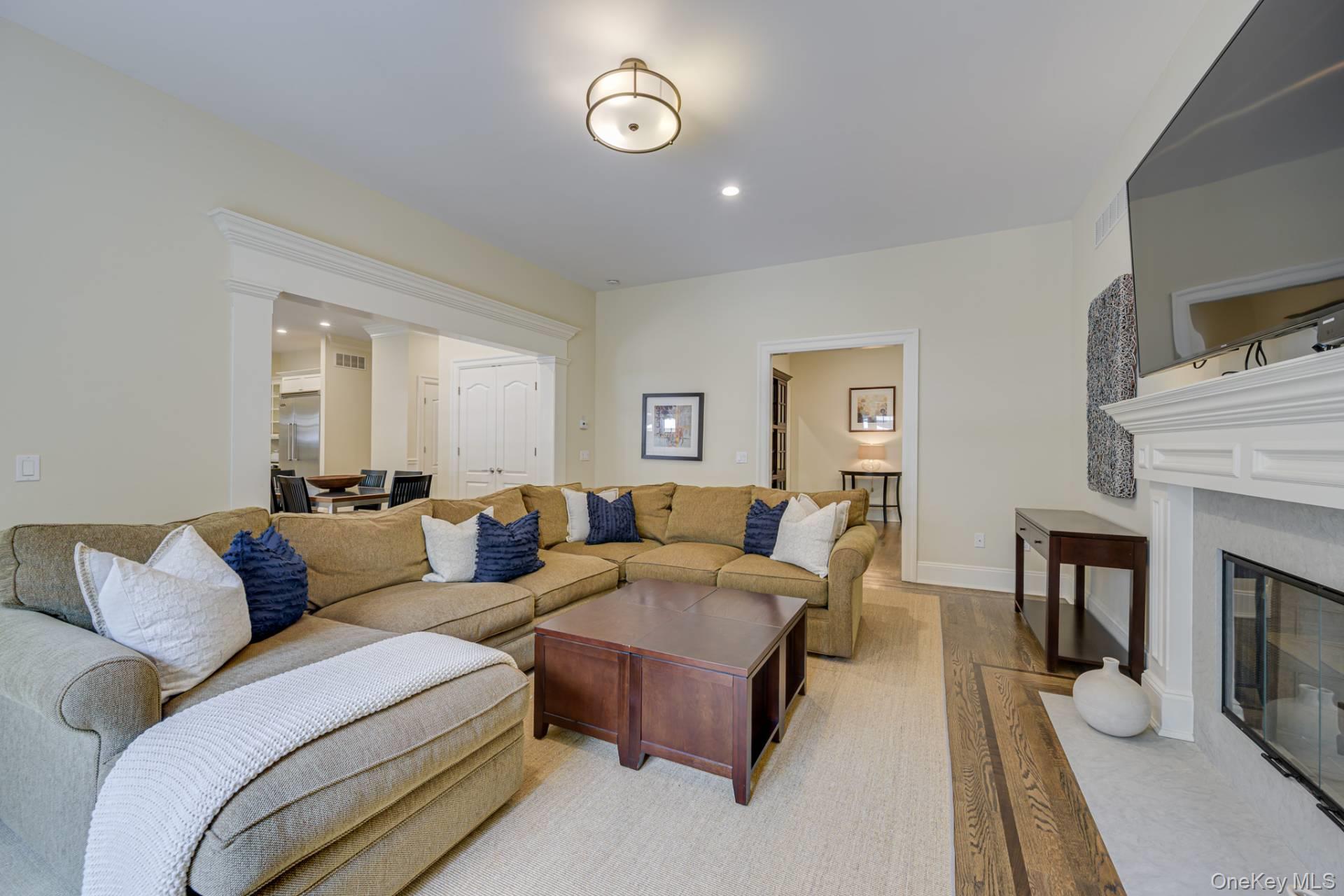 19 Arbutus Road, Quogue, NY 11959