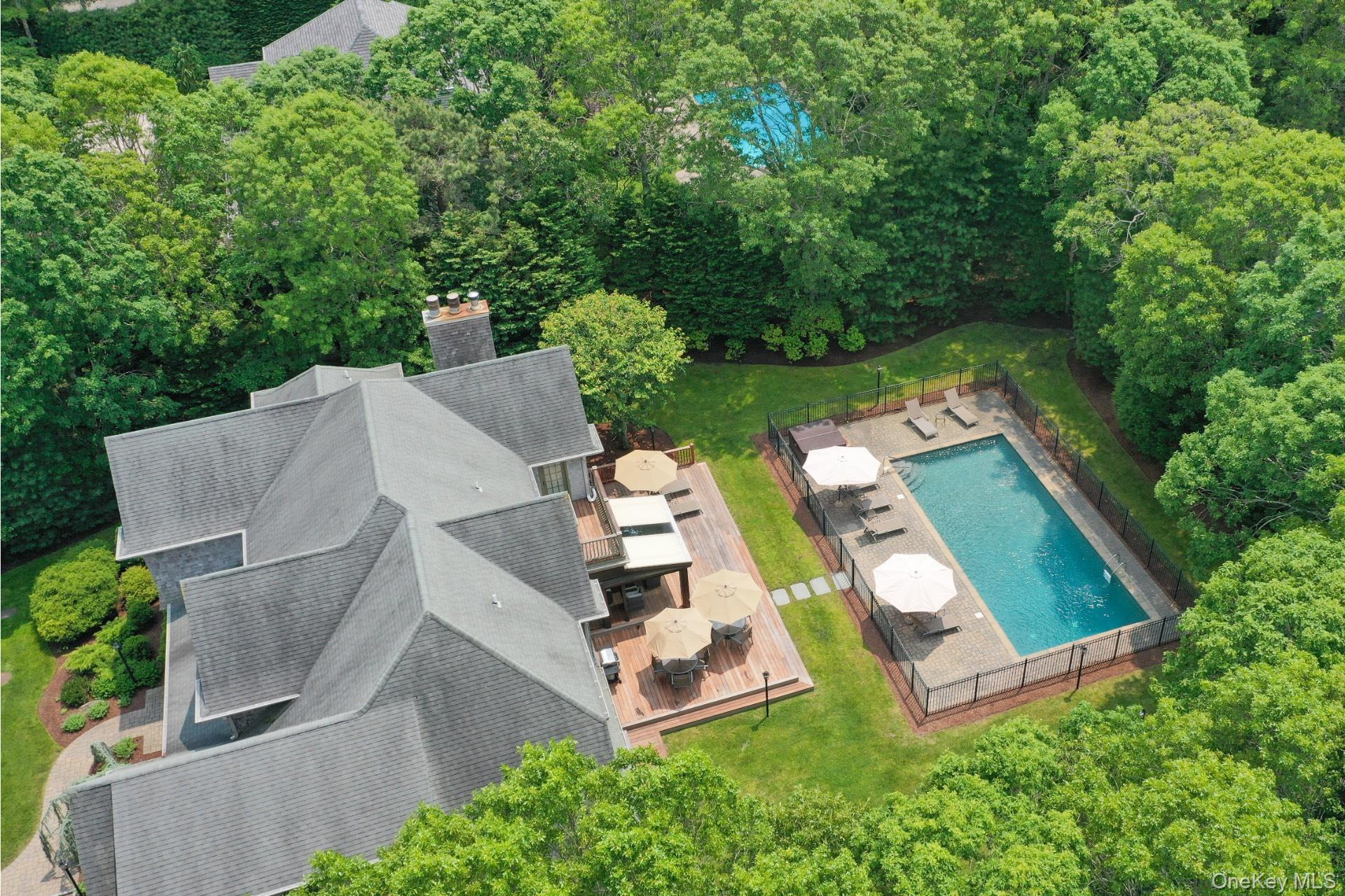 19 Arbutus Road, Quogue, NY 11959