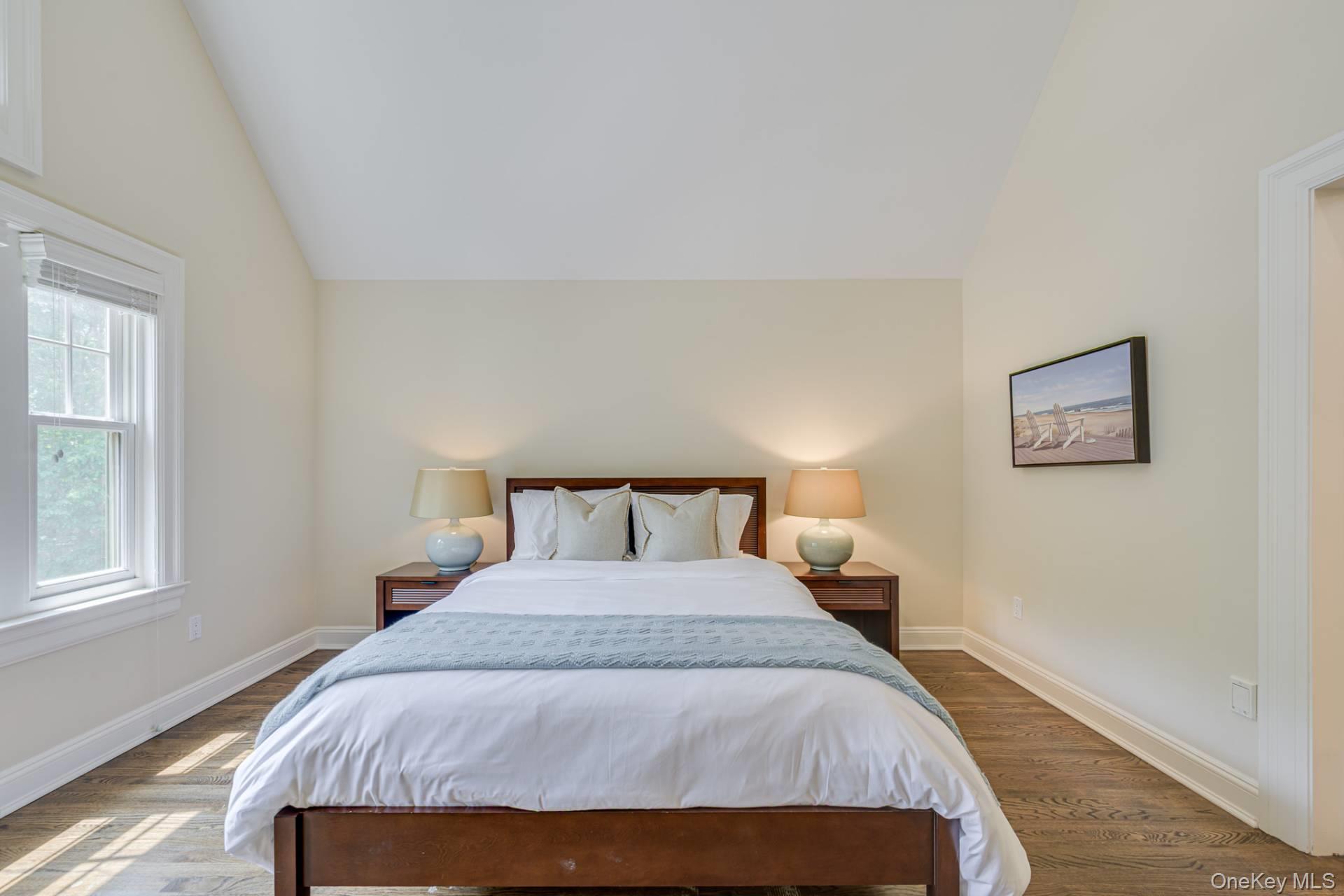 19 Arbutus Road, Quogue, NY 11959