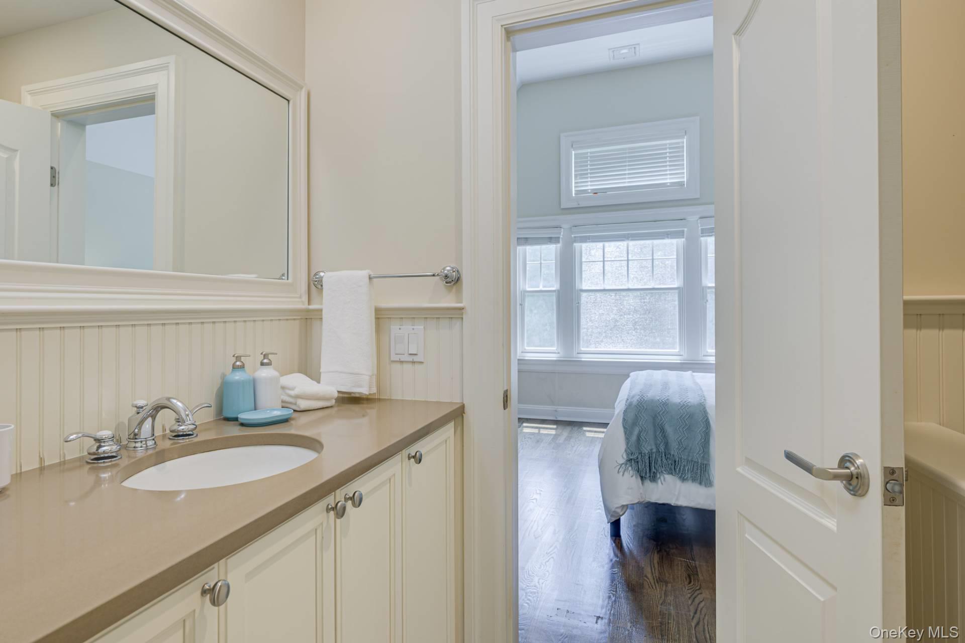 19 Arbutus Road, Quogue, NY 11959