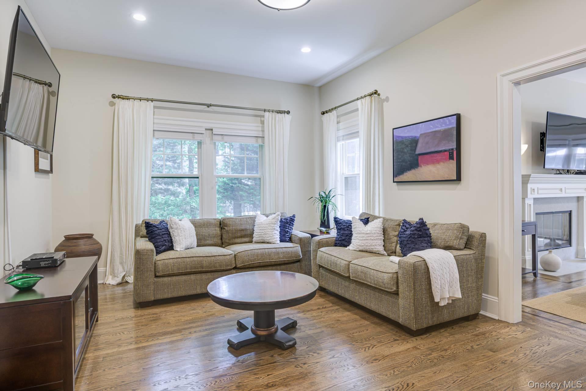 19 Arbutus Road, Quogue, NY 11959