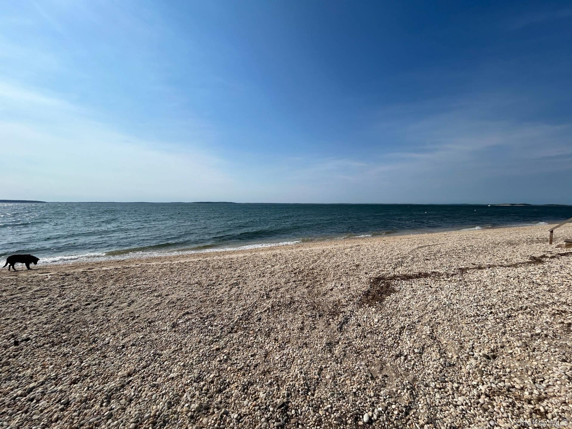 37 Peconic Bay, Southampton, NY 11968