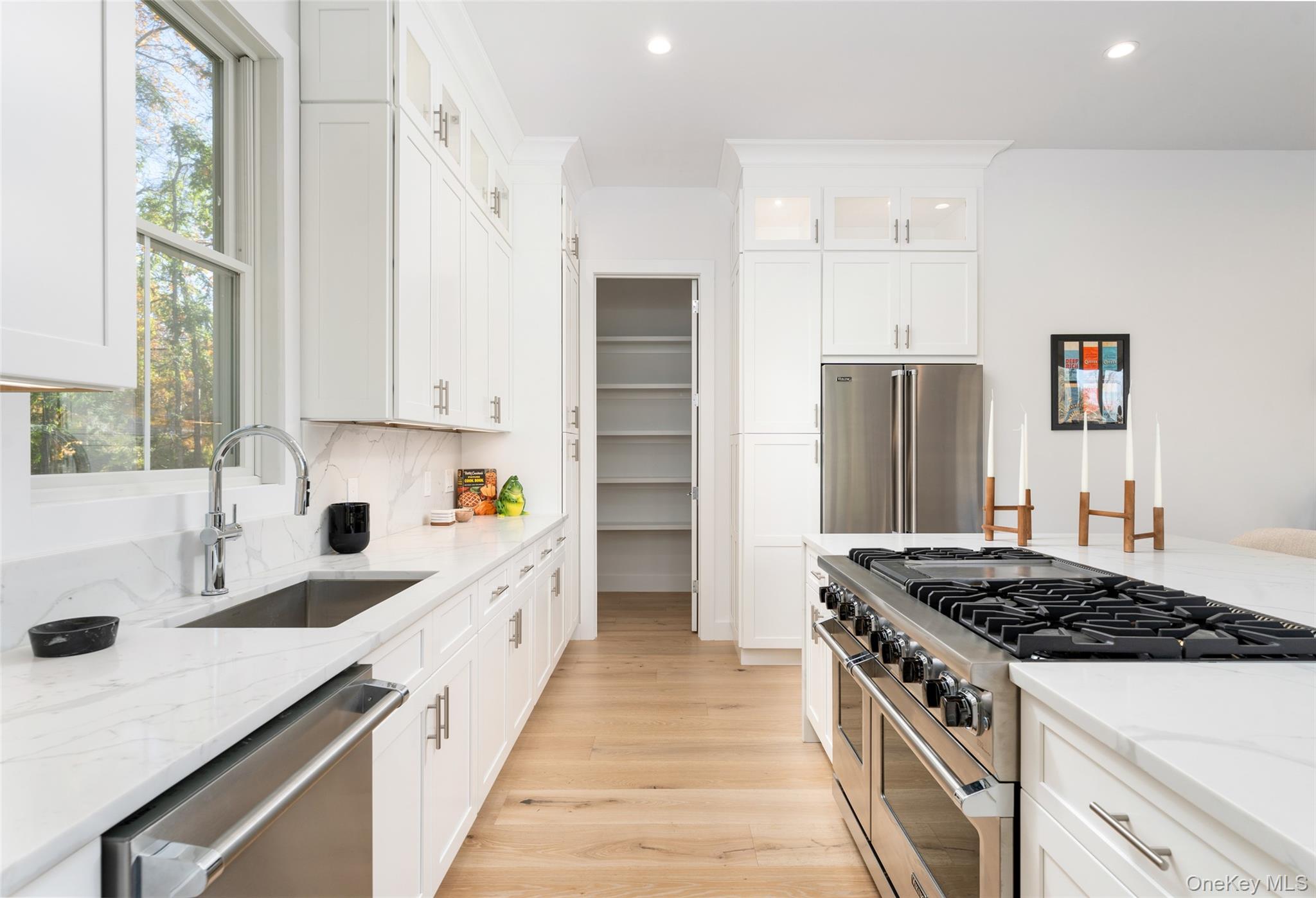 37 Peconic Bay, Southampton, NY 11968