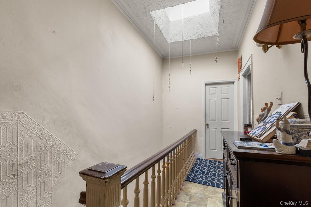 15 Bleecker Street, Brooklyn, NY 11221