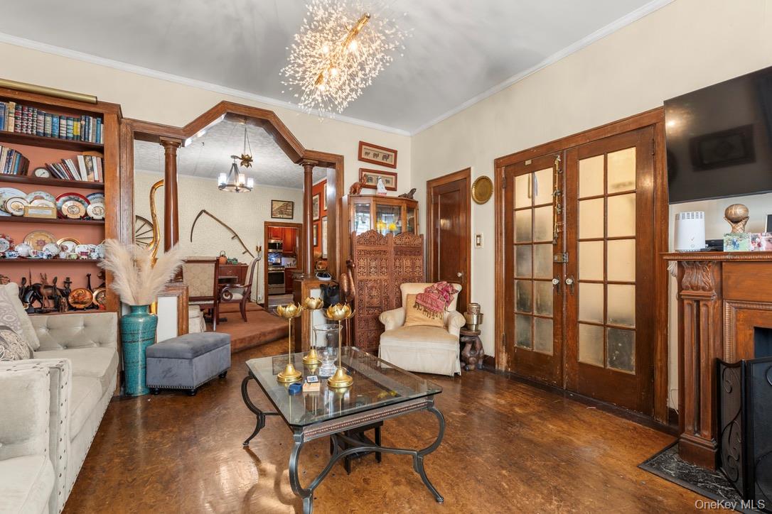 15 Bleecker Street, Brooklyn, NY 11221