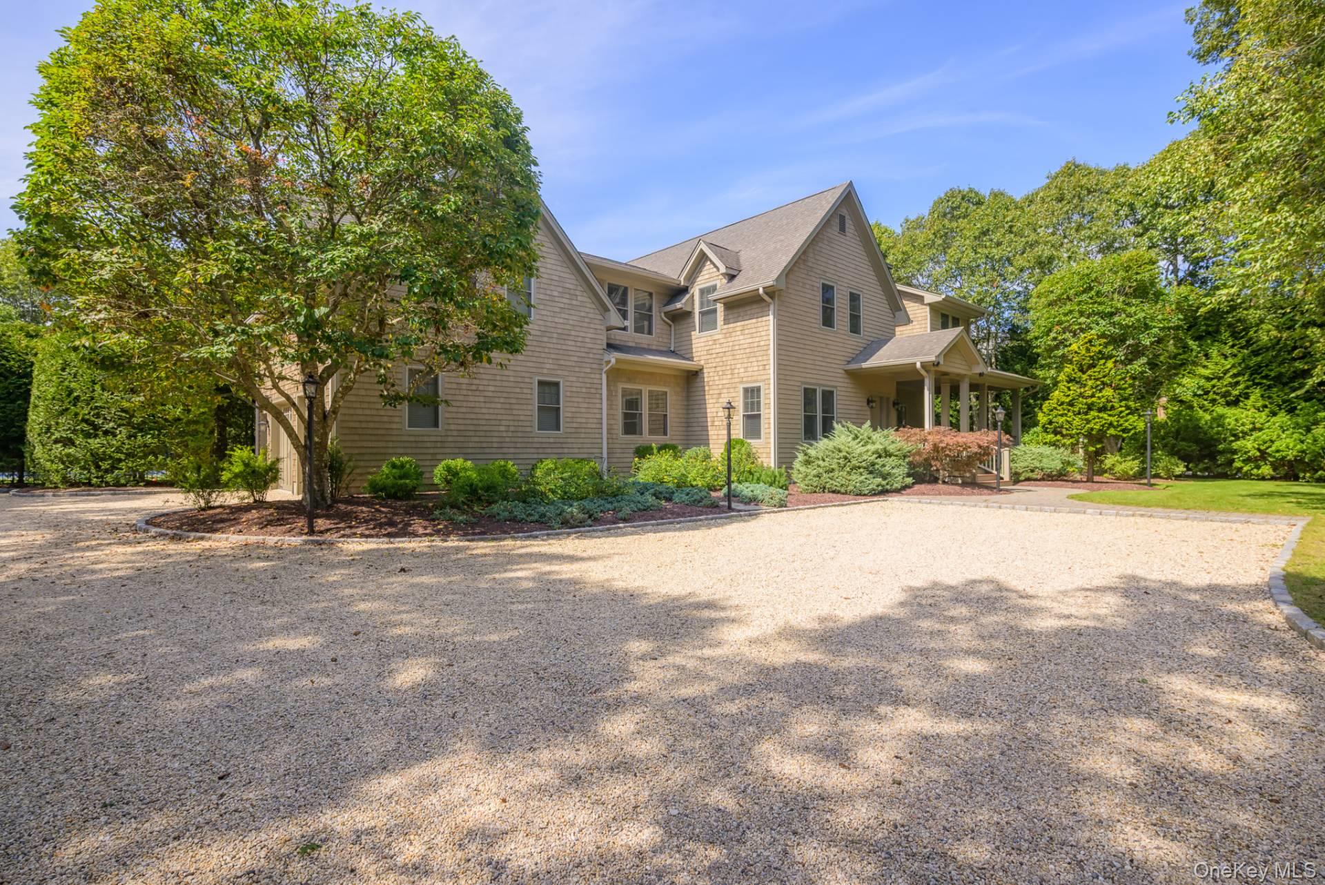 23 Arbutus Road, Quogue, NY 11959