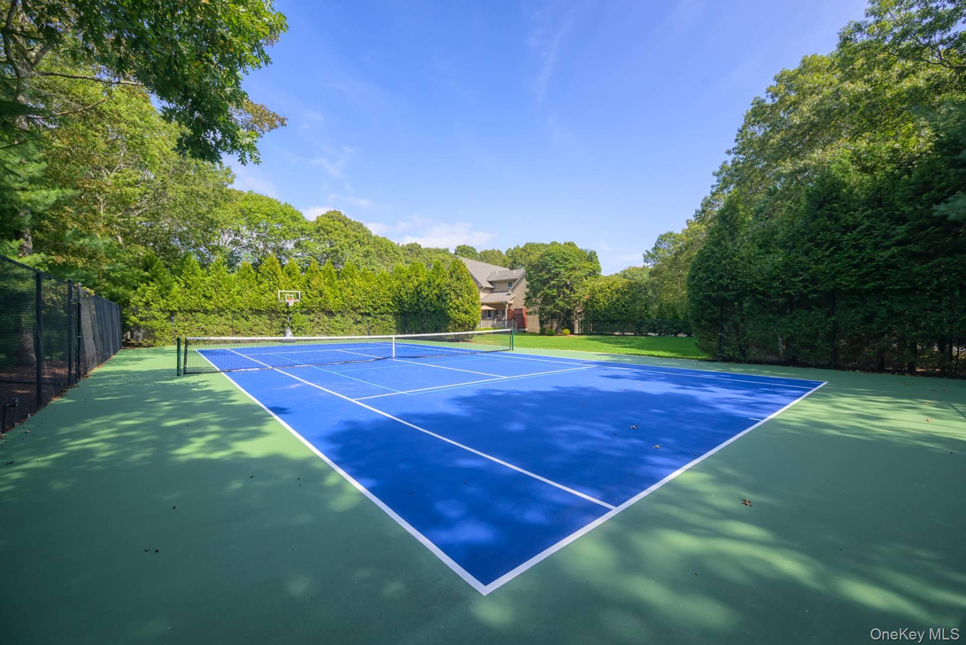 23 Arbutus Road, Quogue, NY 11959