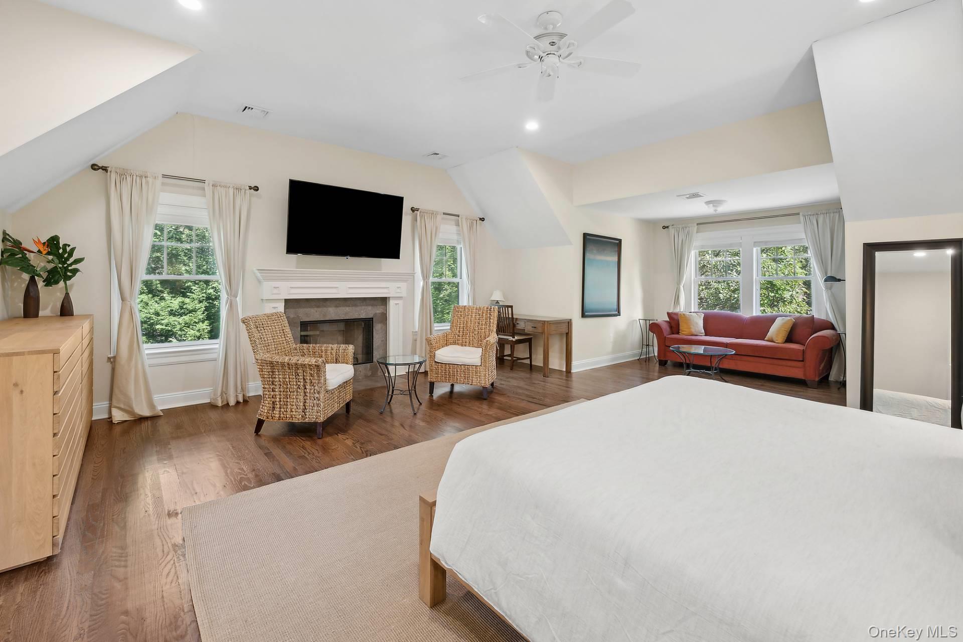 23 Arbutus Road, Quogue, NY 11959