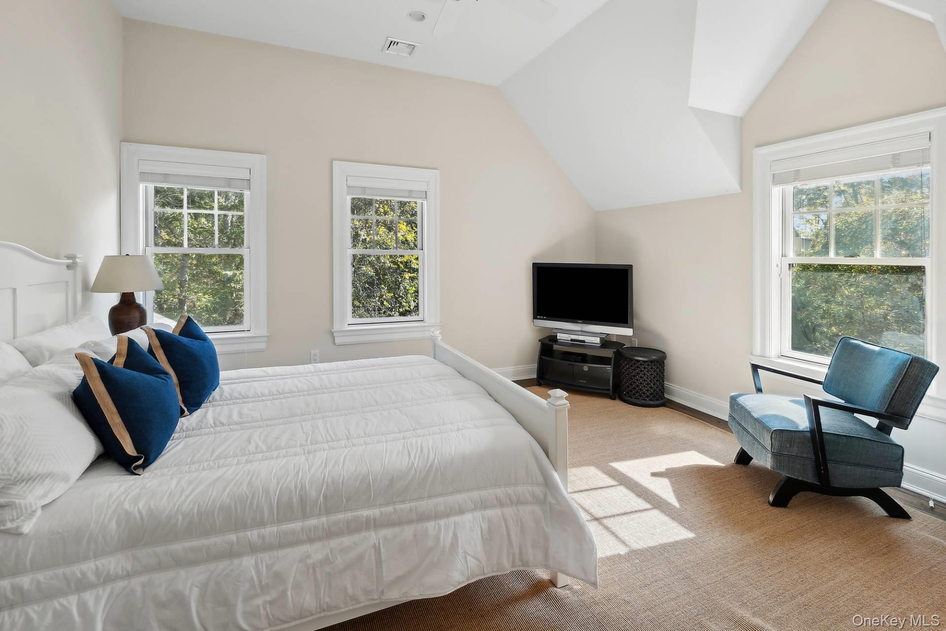 23 Arbutus Road, Quogue, NY 11959