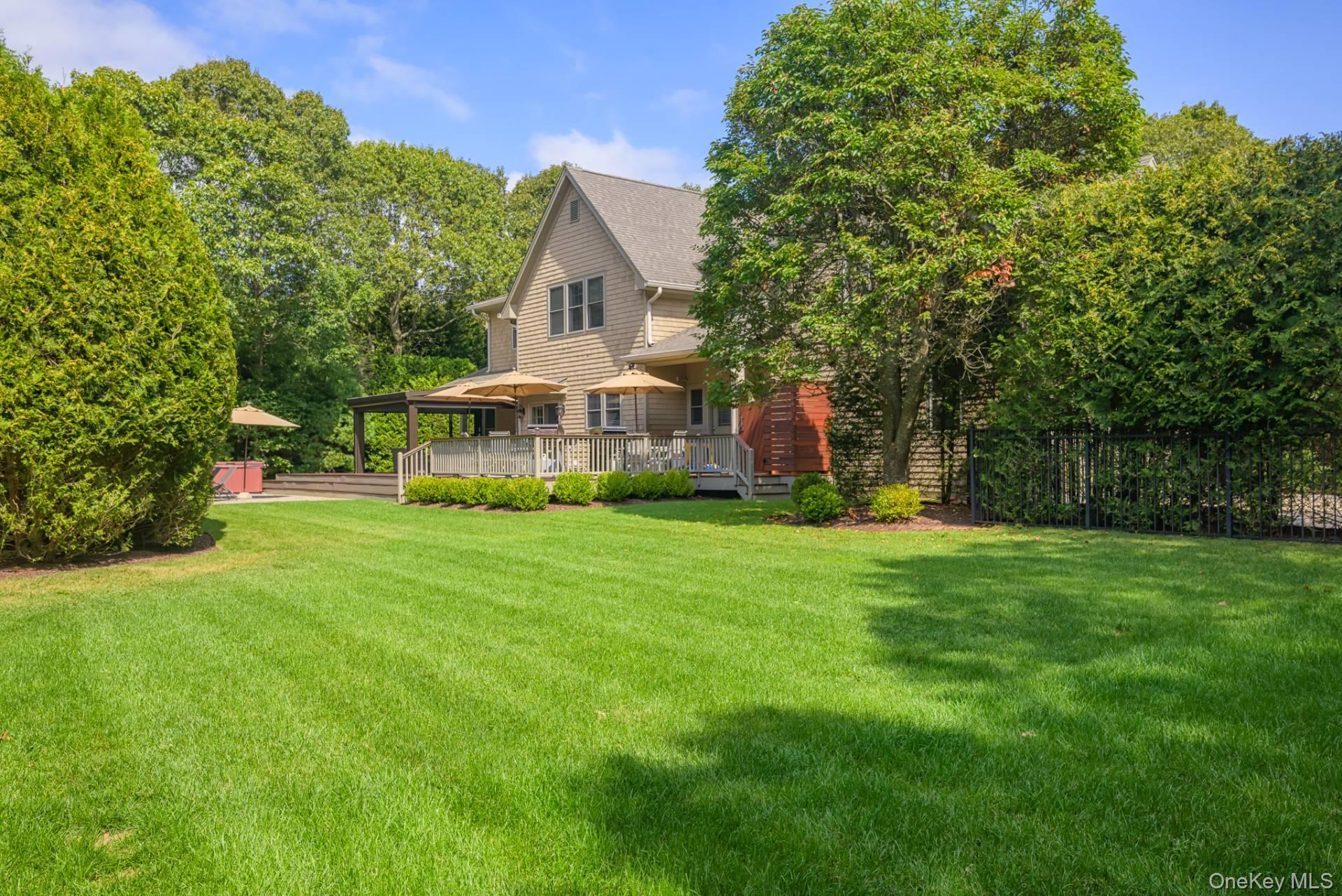 23 Arbutus Road, Quogue, NY 11959