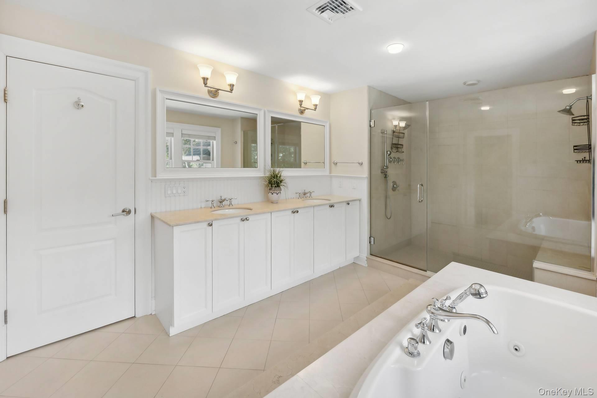 23 Arbutus Road, Quogue, NY 11959