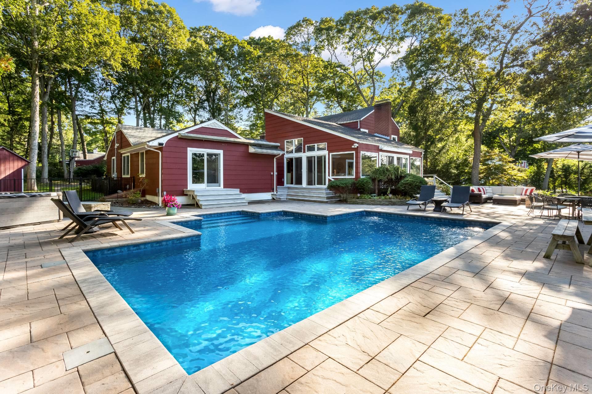 3693 Pine Neck Road, Southold, NY 11971