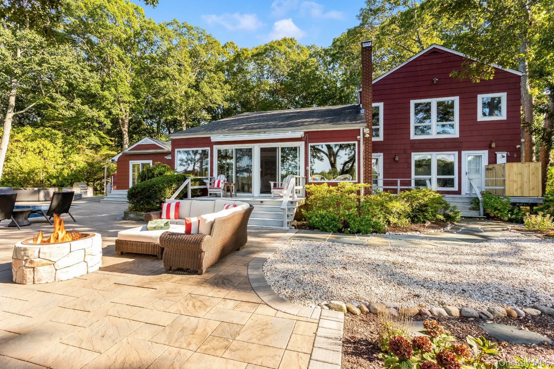 3693 Pine Neck Road, Southold, NY 11971