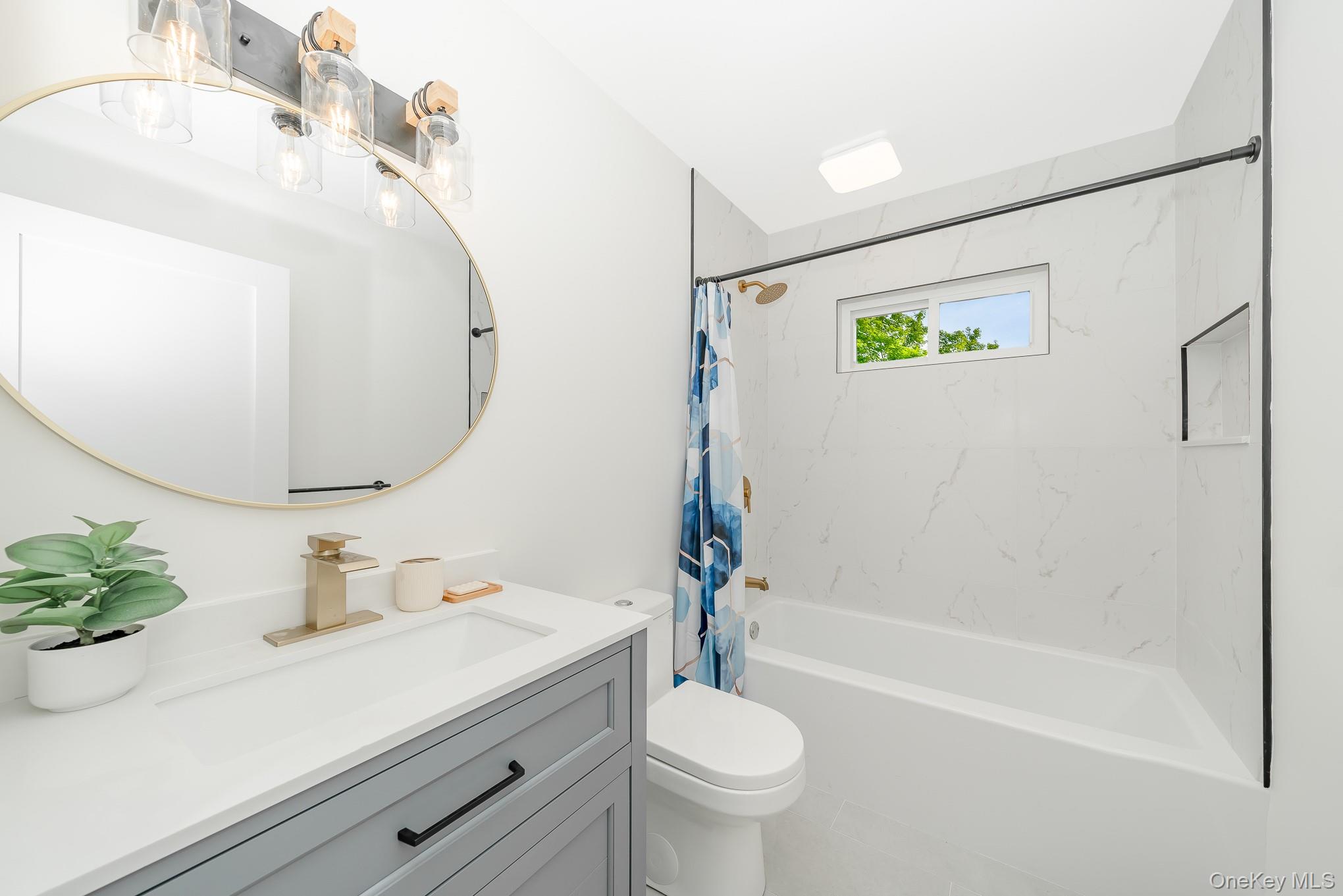 5 Huron Avenue, Massapequa, NY 11758