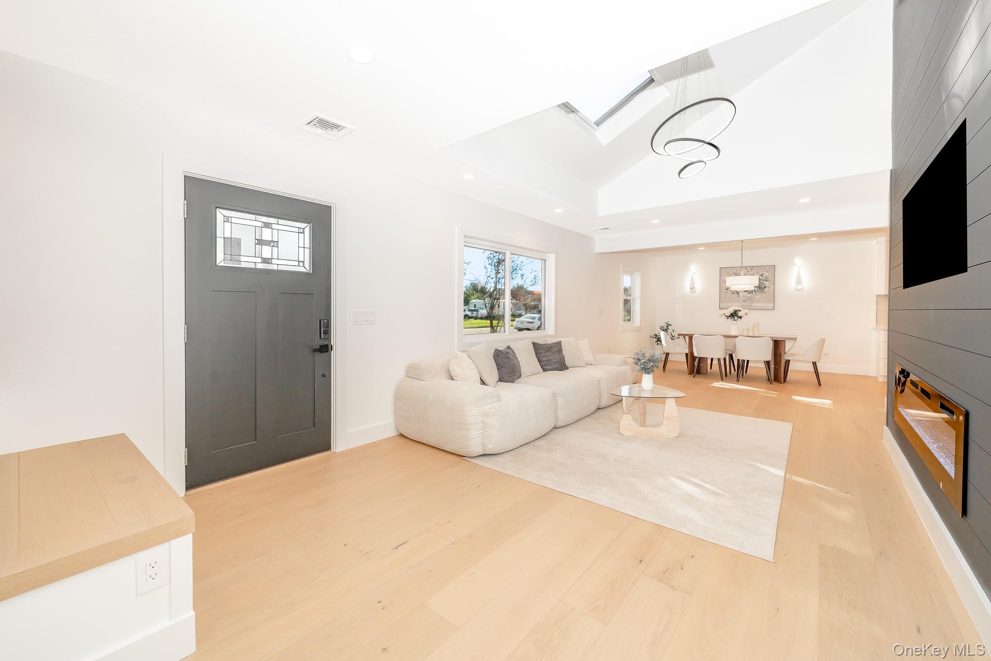 5 Huron Avenue, Massapequa, NY 11758