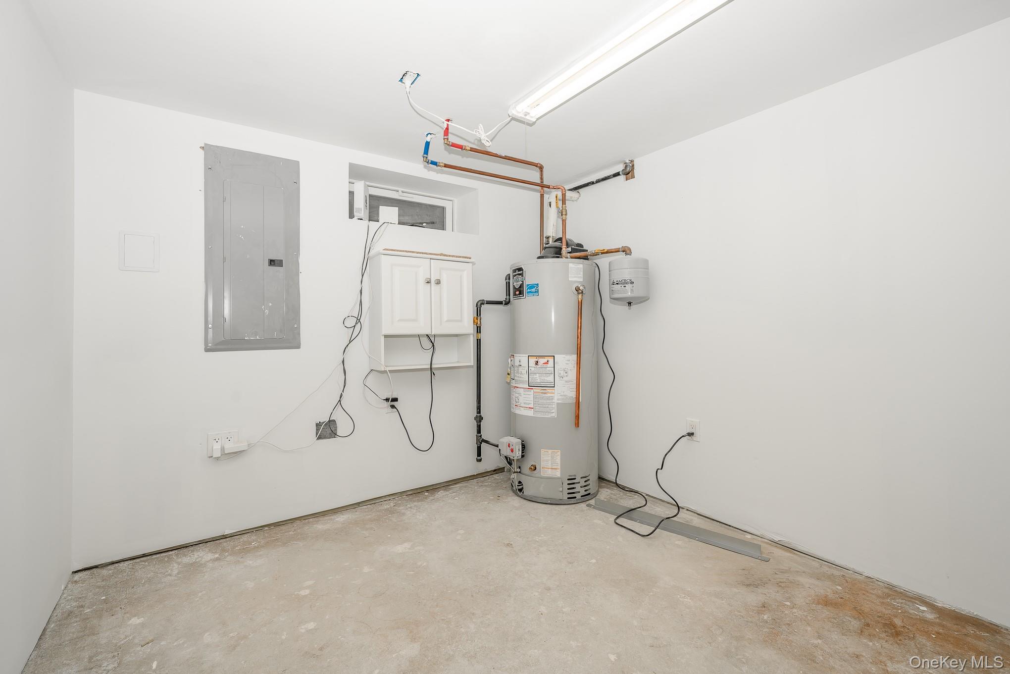 5 Huron Avenue, Massapequa, NY 11758