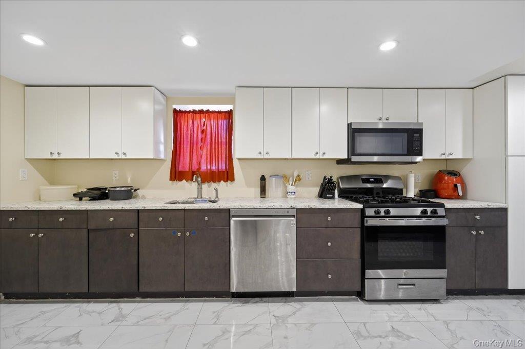 431 Willow Grove Road, Stony Point, NY 10980