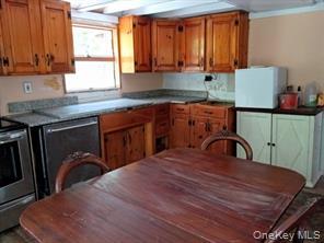 71 Honeywell Lane, Hyde Park, NY 12538