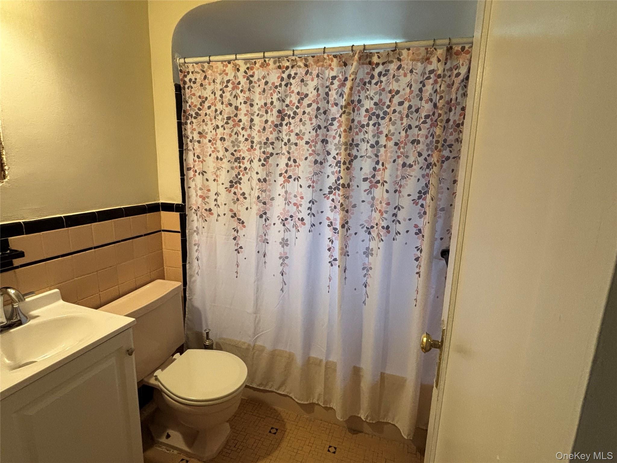 31 Claflin Boulevard, Franklin Square, NY 11010