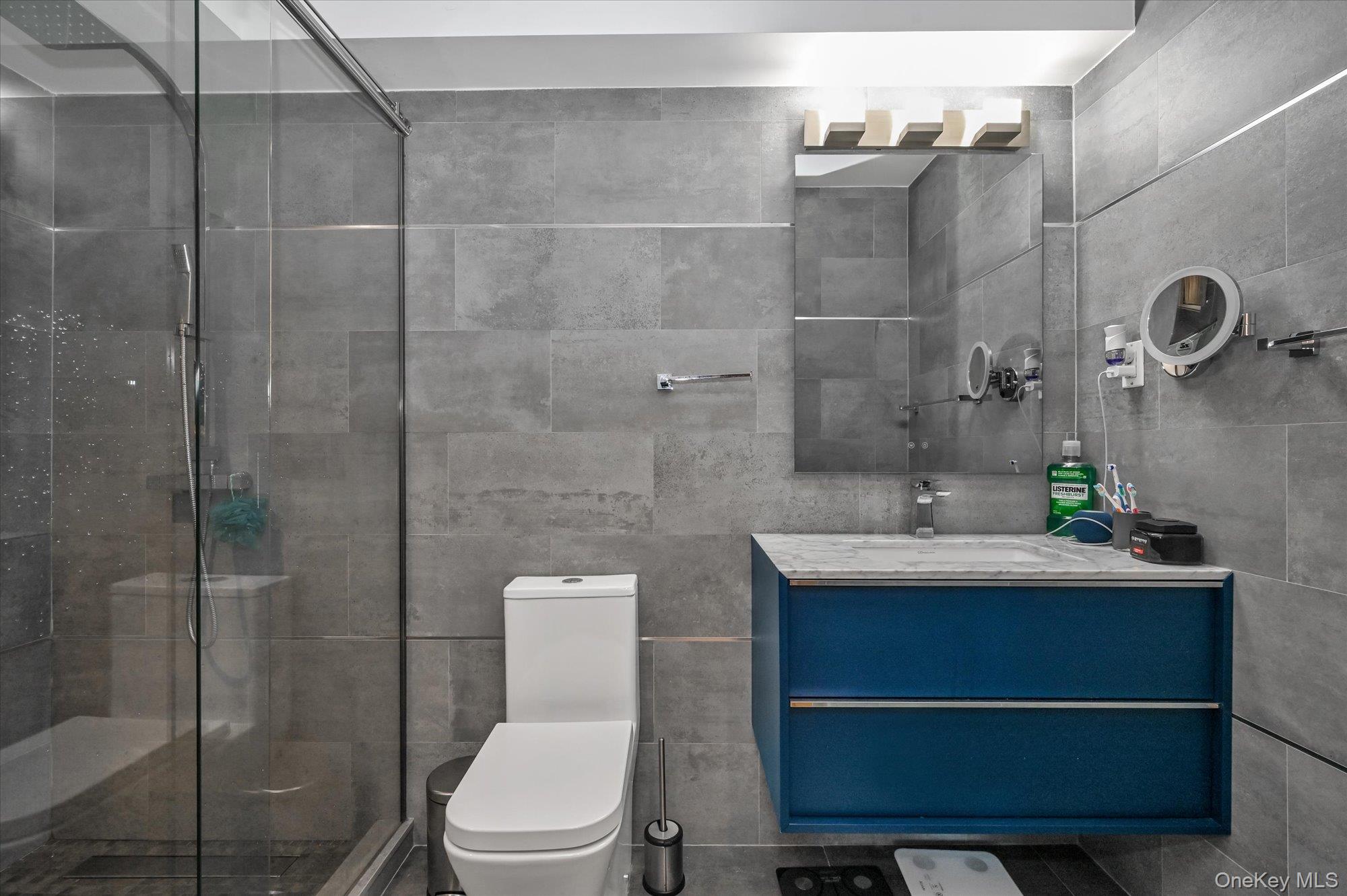 81-14 Queens Boulevard # PH6C, Elmhurst, NY 11373