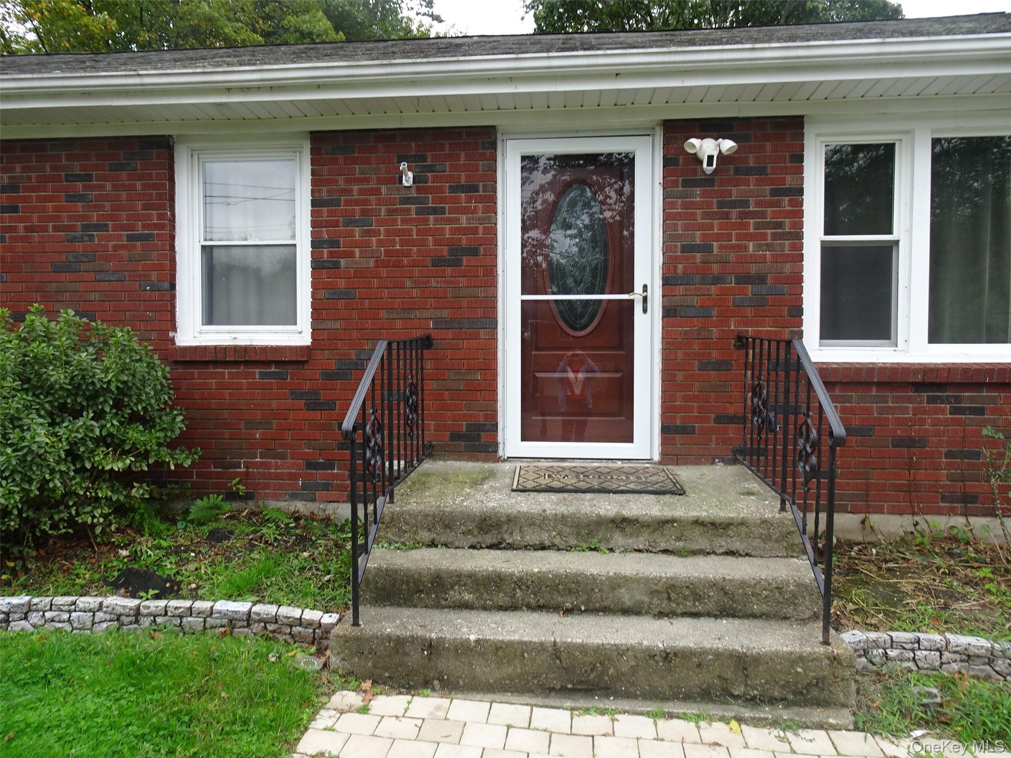 28 Overlook Drive, Middlehope, NY 12550