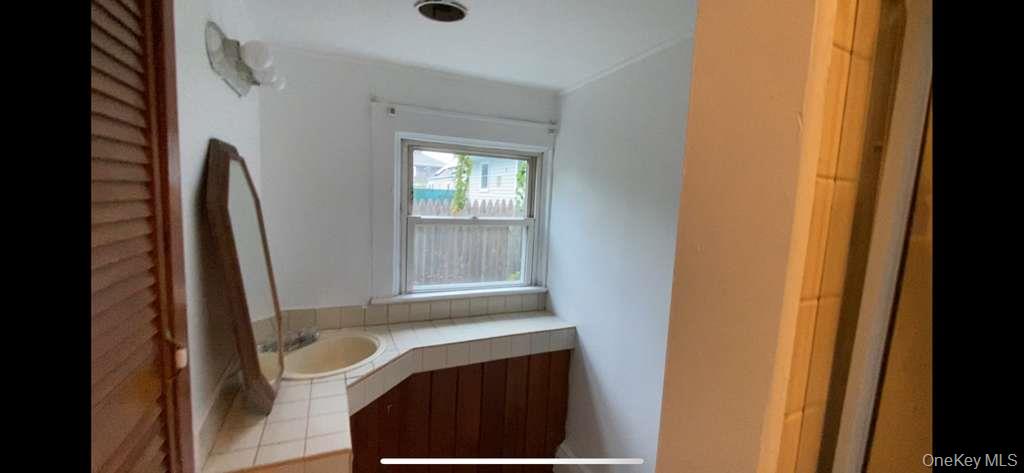 54 Oakland Avenue, Port Jefferson Station, NY 11776