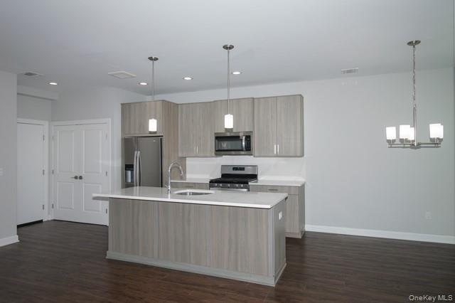 198 Sutton Court # 198, Mount Sinai, NY 11766