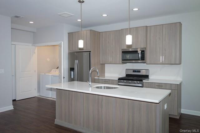 198 Sutton Court # 198, Mount Sinai, NY 11766