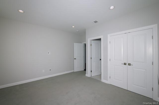 198 Sutton Court # 198, Mount Sinai, NY 11766